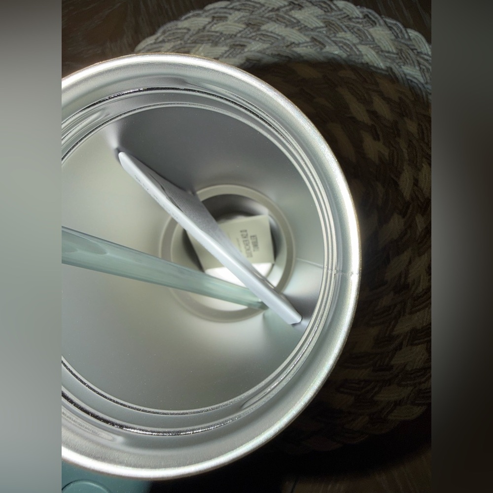 Stanley 30oz holiday botanicals tumbler NWT - Picture 4 of 4